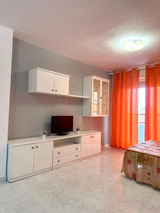 Estudio A 1 Minuto De La Playa Lägenhet Torrevieja Exteriör bild